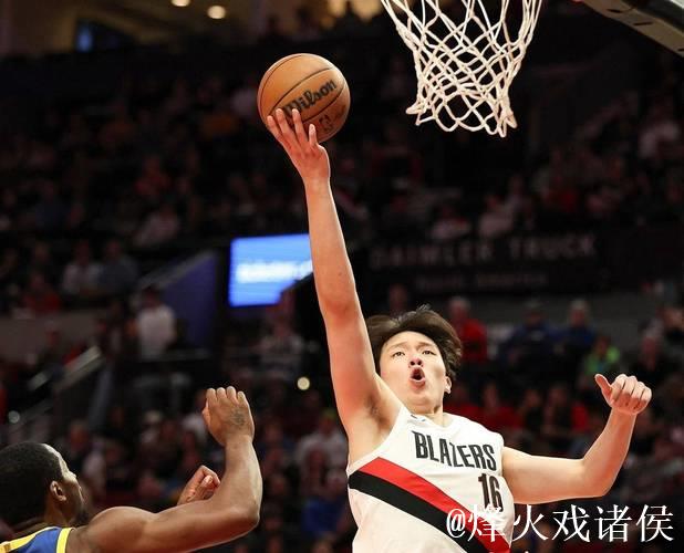 18+10+4！杨瀚森生涯最佳表现，致命爆扣重获主帅信任！